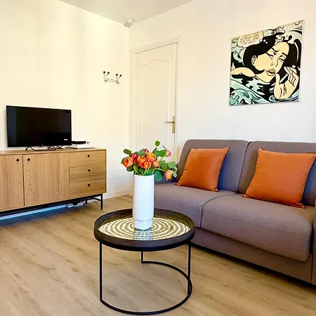 Acces Direct - Beau 2 Pieces Renove - Centre De *